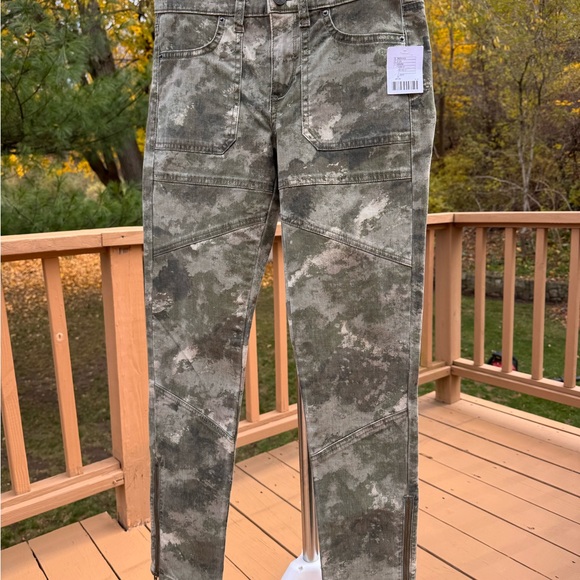 BDG Urban Outfitters Camouflage Skinny Jeans, NWTS SIZE 4 , zip ankle - Picture 5 of 13